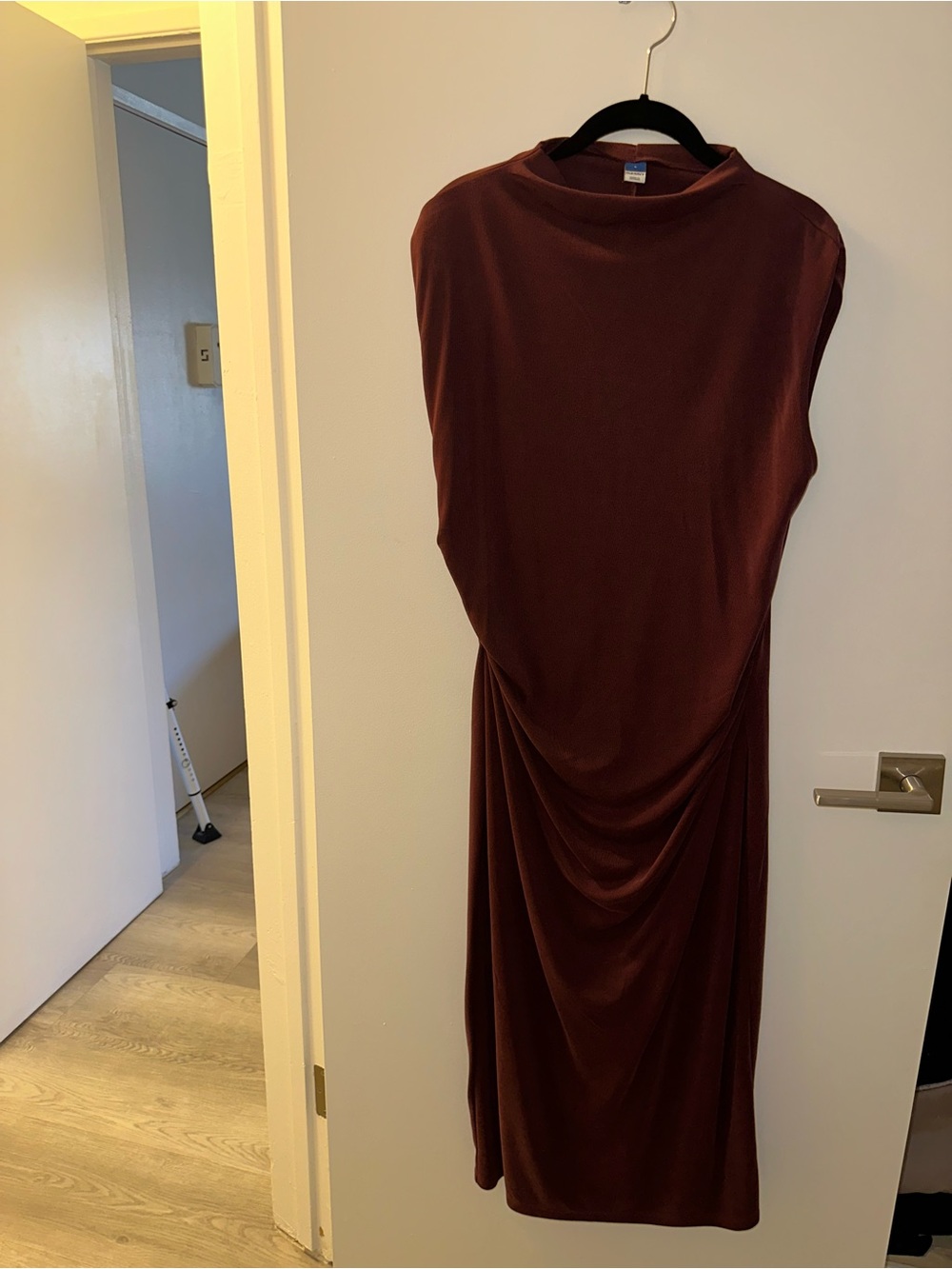 Old Navy Sleeveless Draped Midi Dress - Burgundy